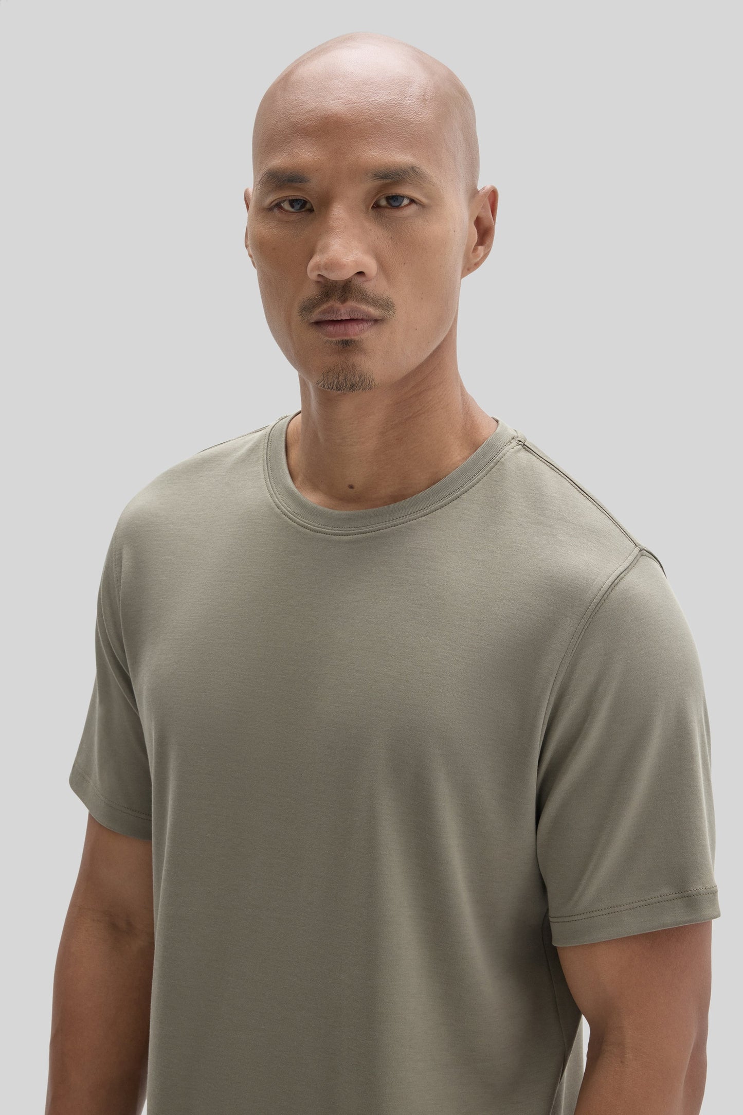 Robert Barakett Men's Pima Cotton T-Shirt in Dusty Olive Green