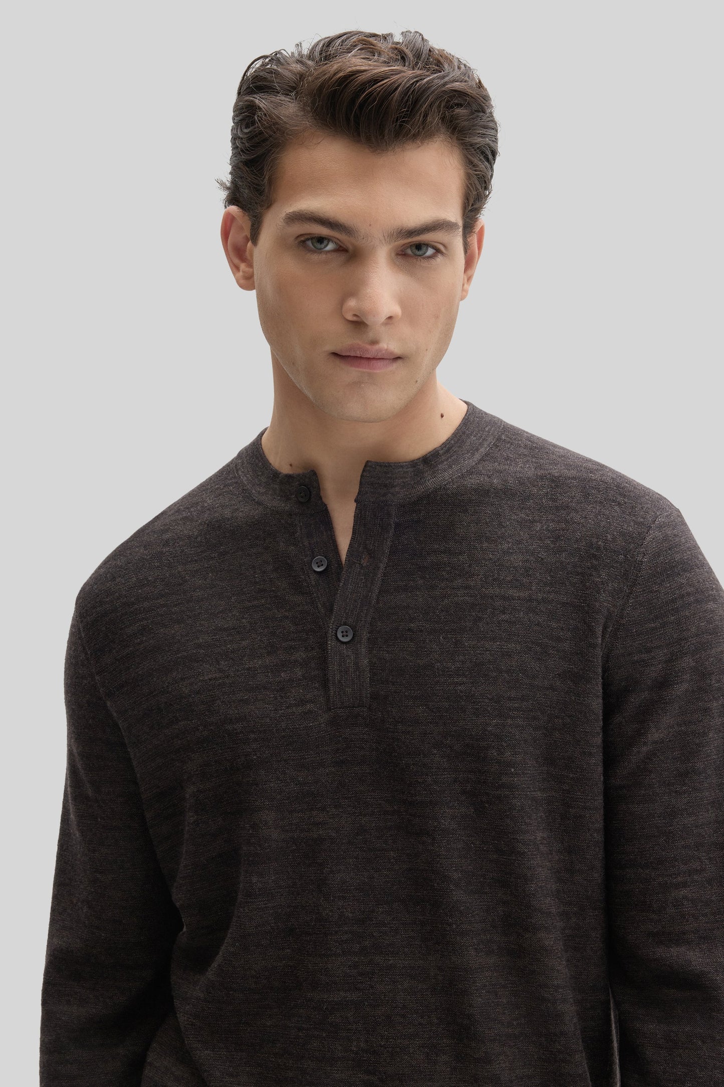 Robert Barakett Aranda Henley Sweater