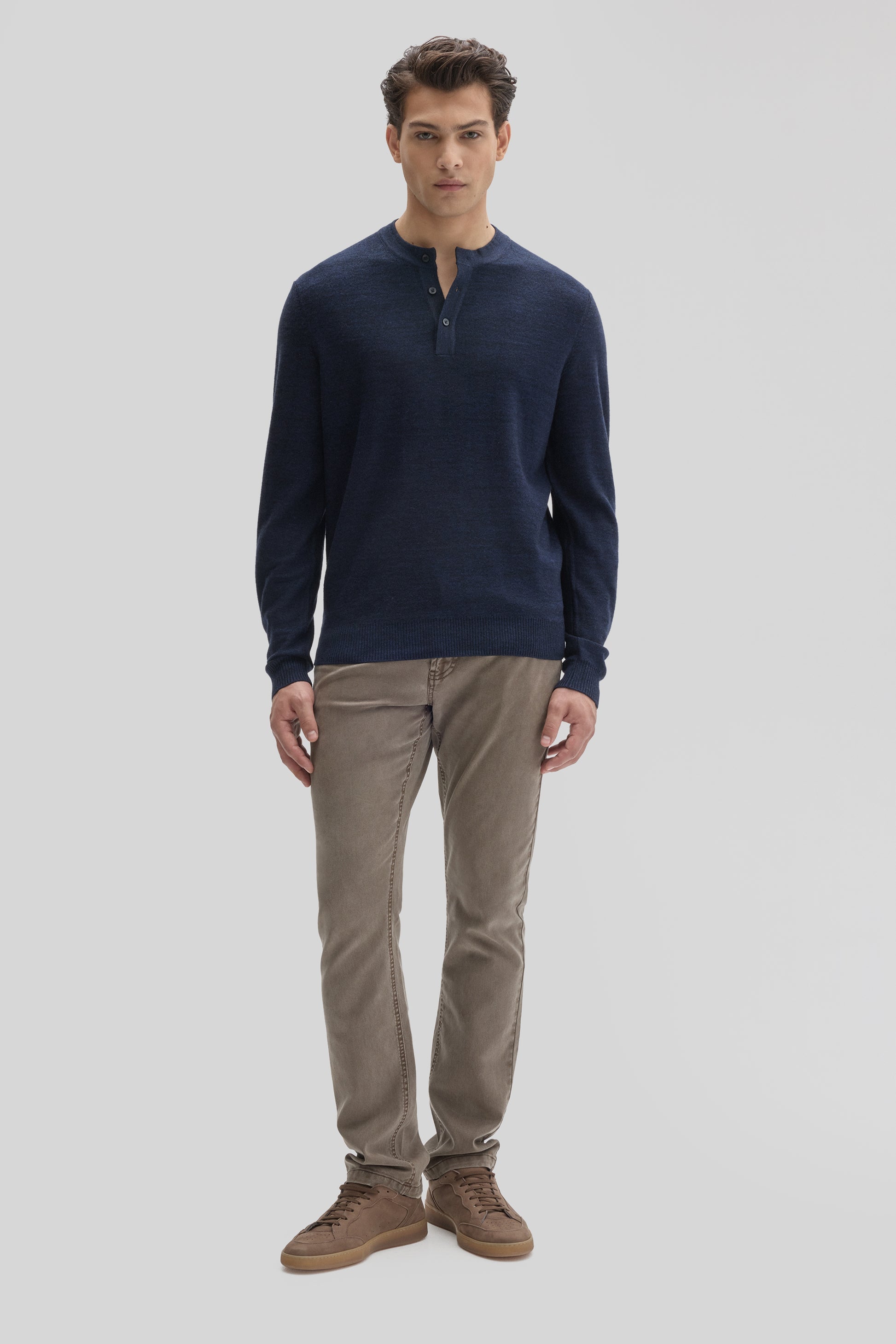 Robert Barakett Aranda Henley Sweater
