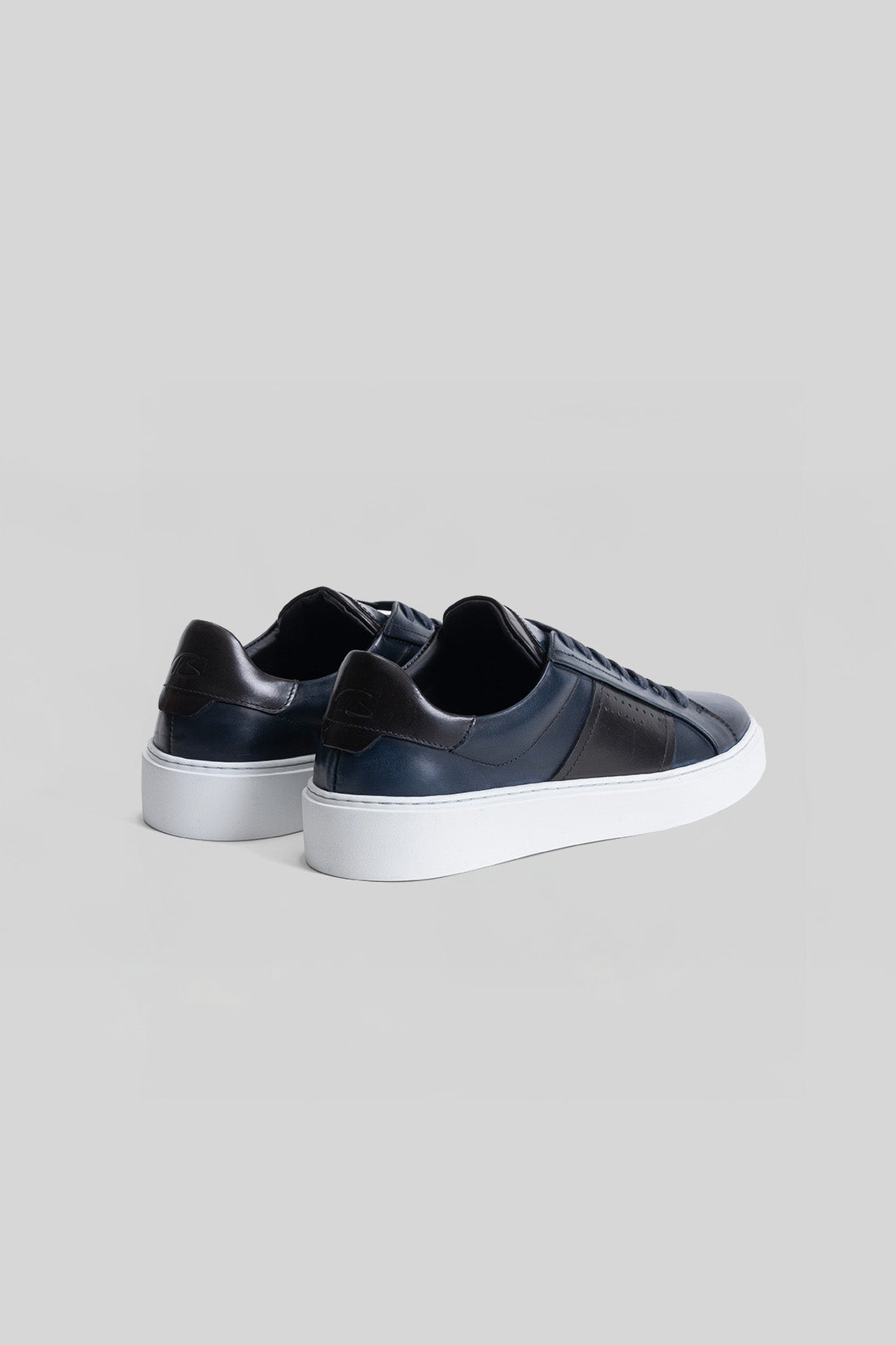 Robert Barakett Dion Sneaker