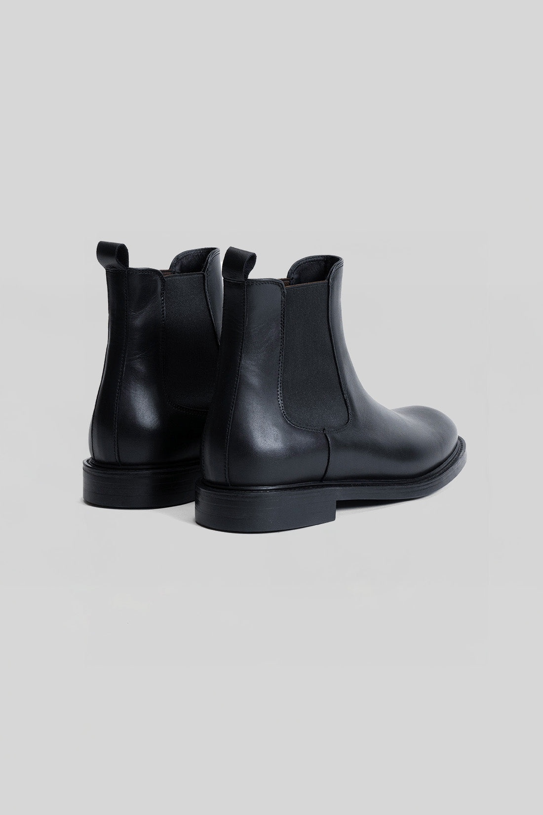 Robert Barakett Nolan Chelsea Boot