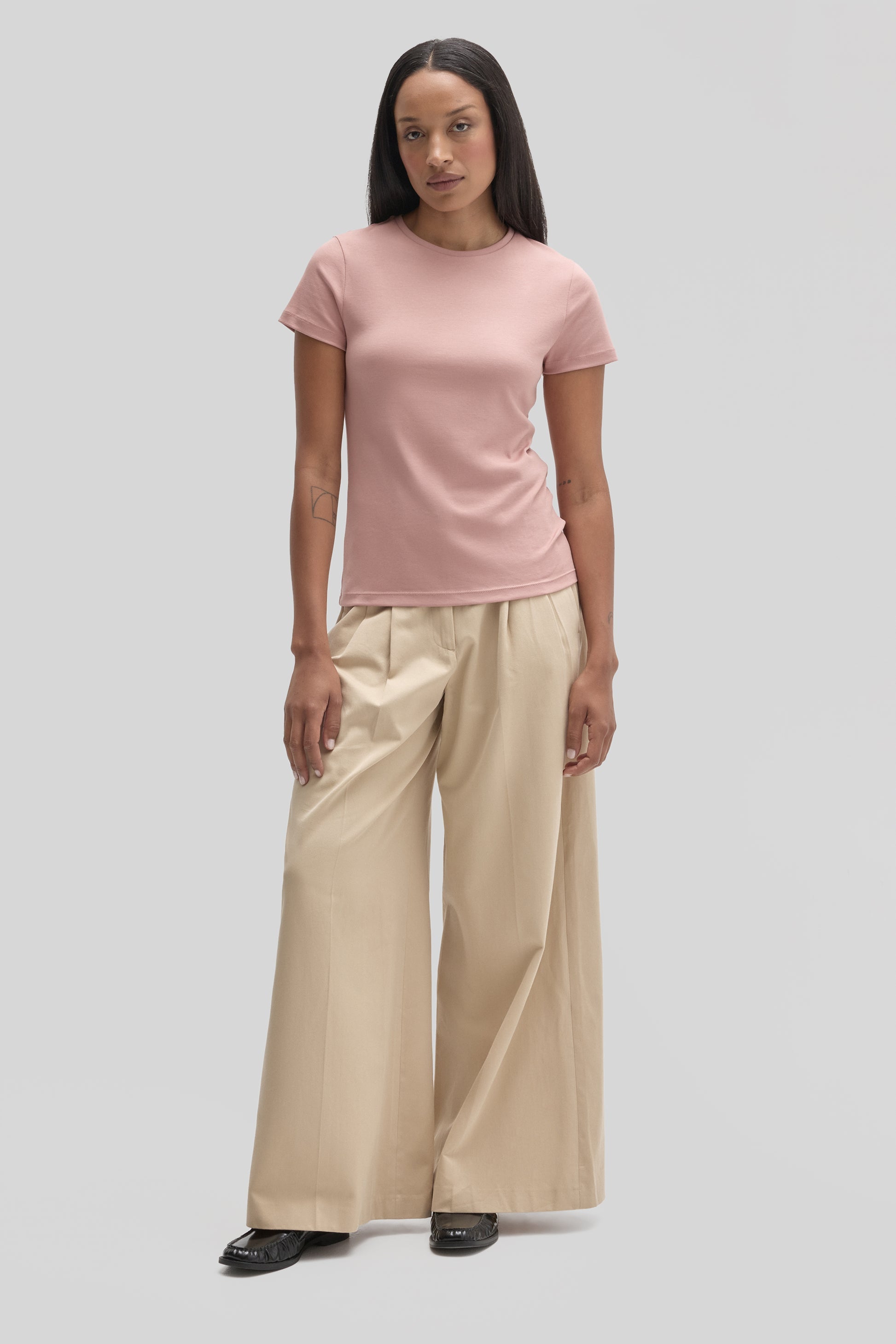Robert Barakett The Barakett Women's Tee