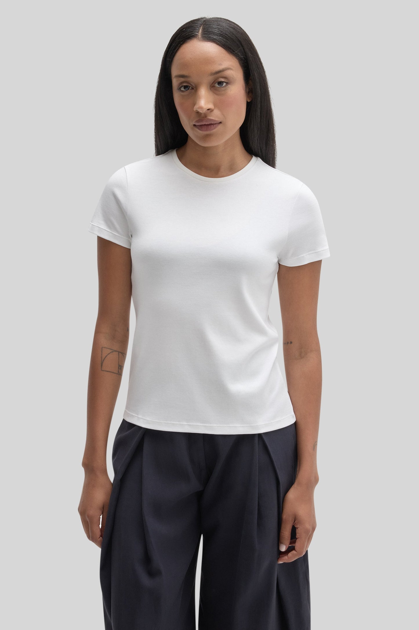 Robert Barakett The Barakett Women's Tee