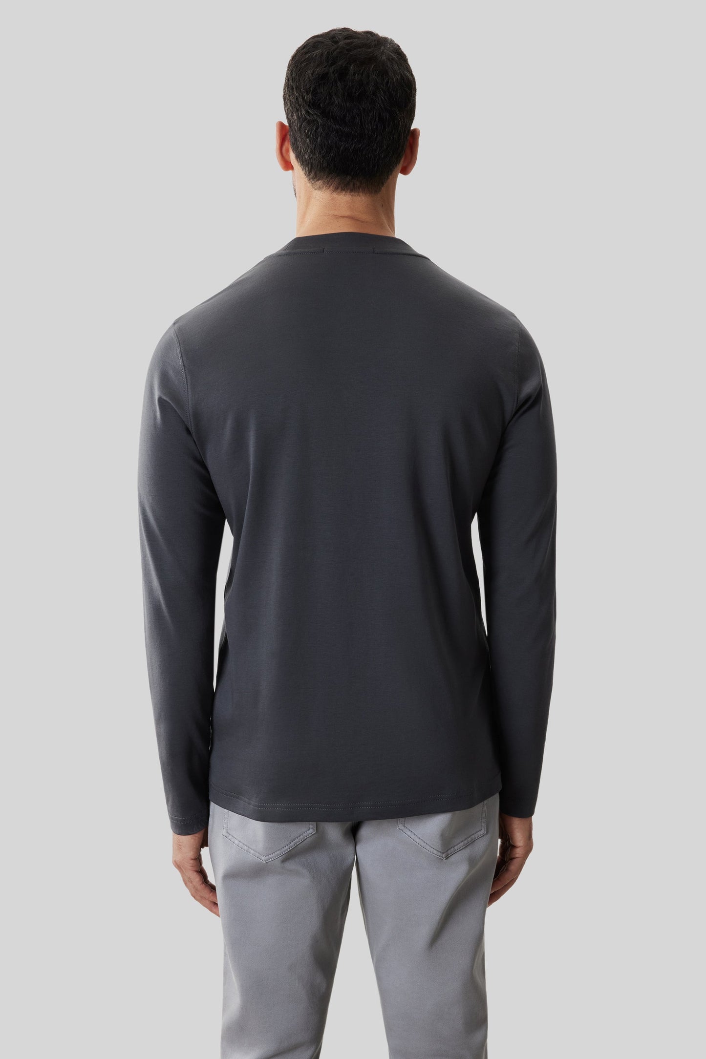 Robert Barakett Men's Pima Cotton Long Sleeve Crew Neck T-Shirt in Cannon Grey