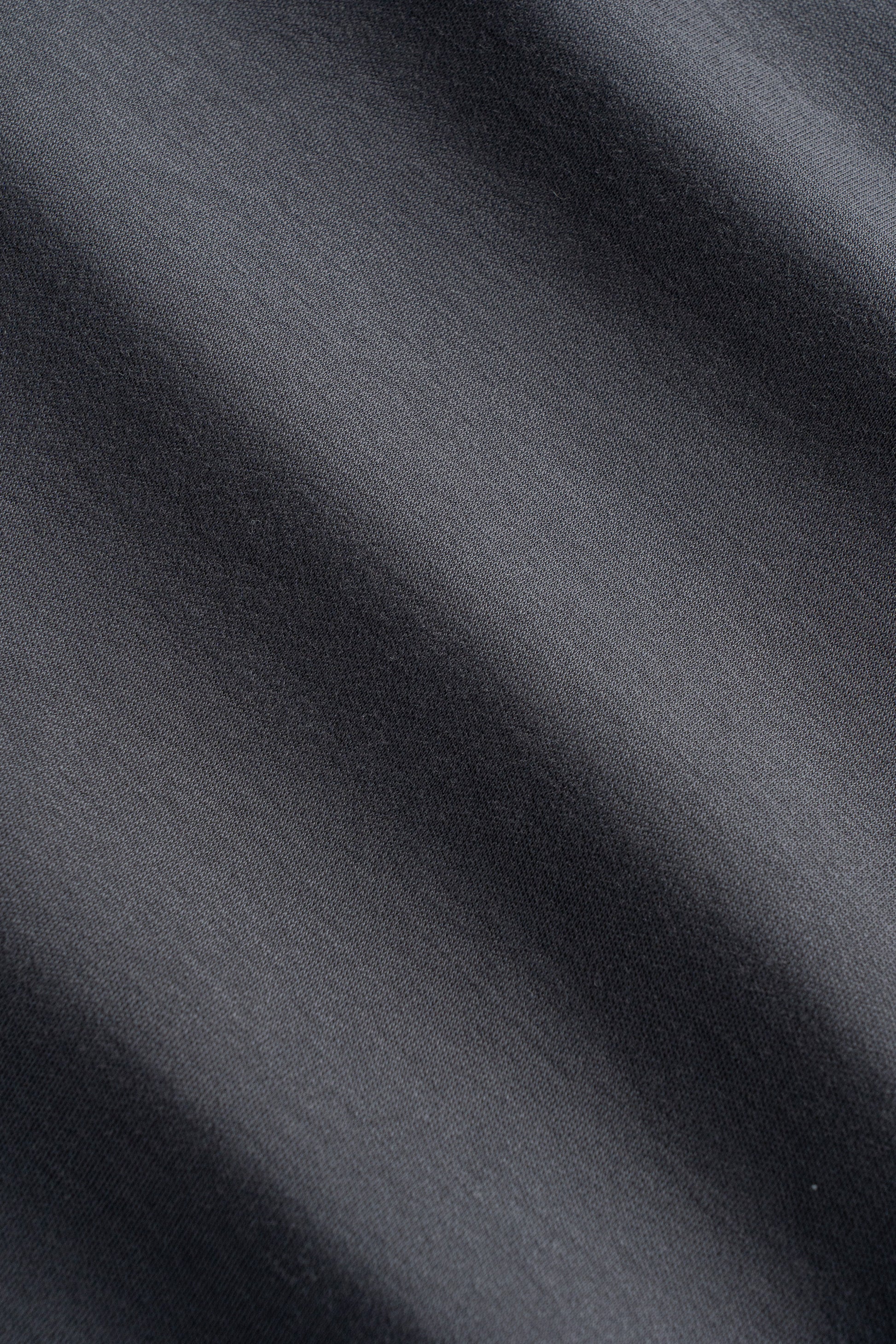 Robert Barakett Men's Pima Cotton Long Sleeve Crew Neck T-Shirt in Cannon Grey