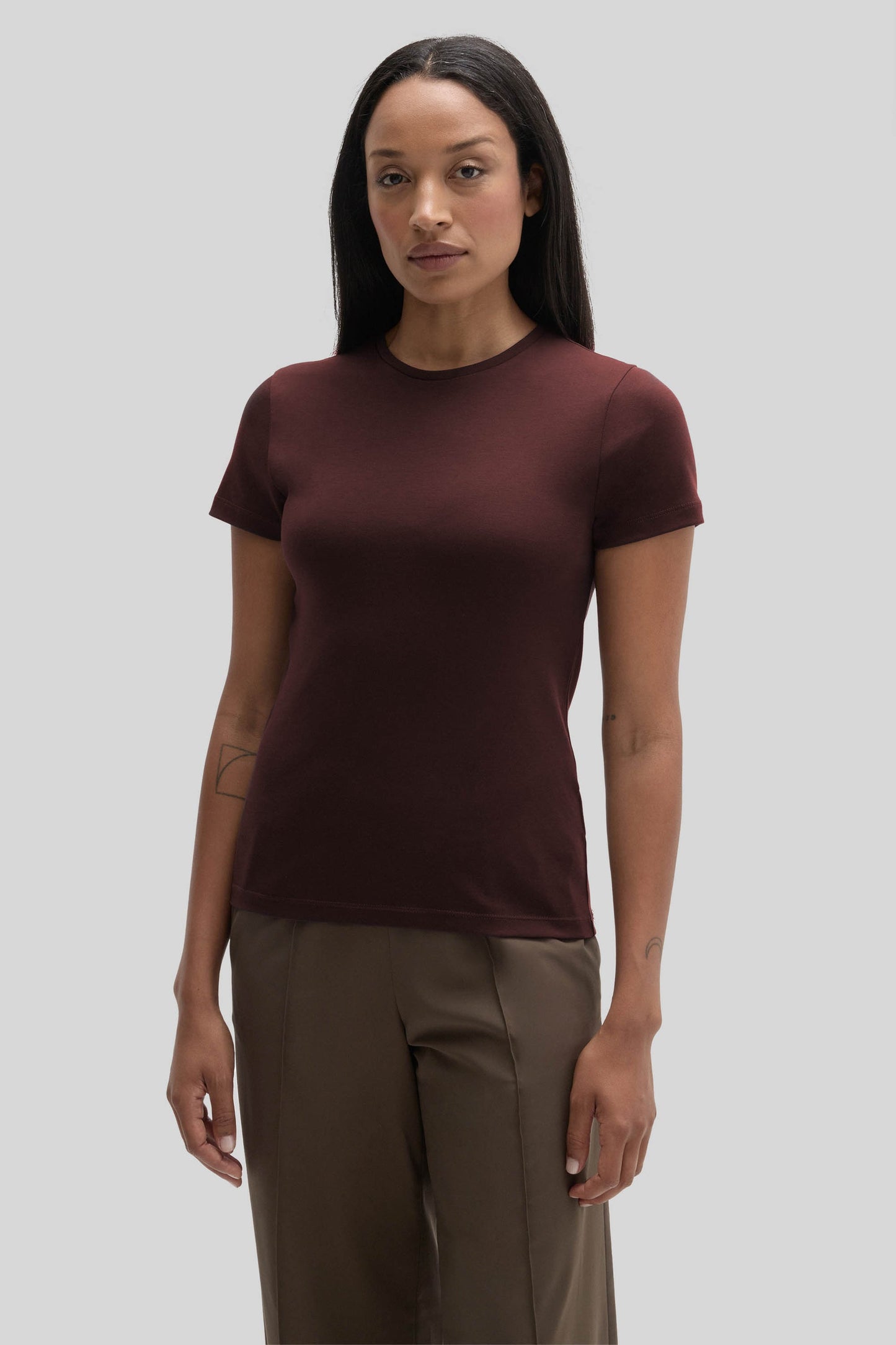 Robert Barakett The Barakett Women's Tee
