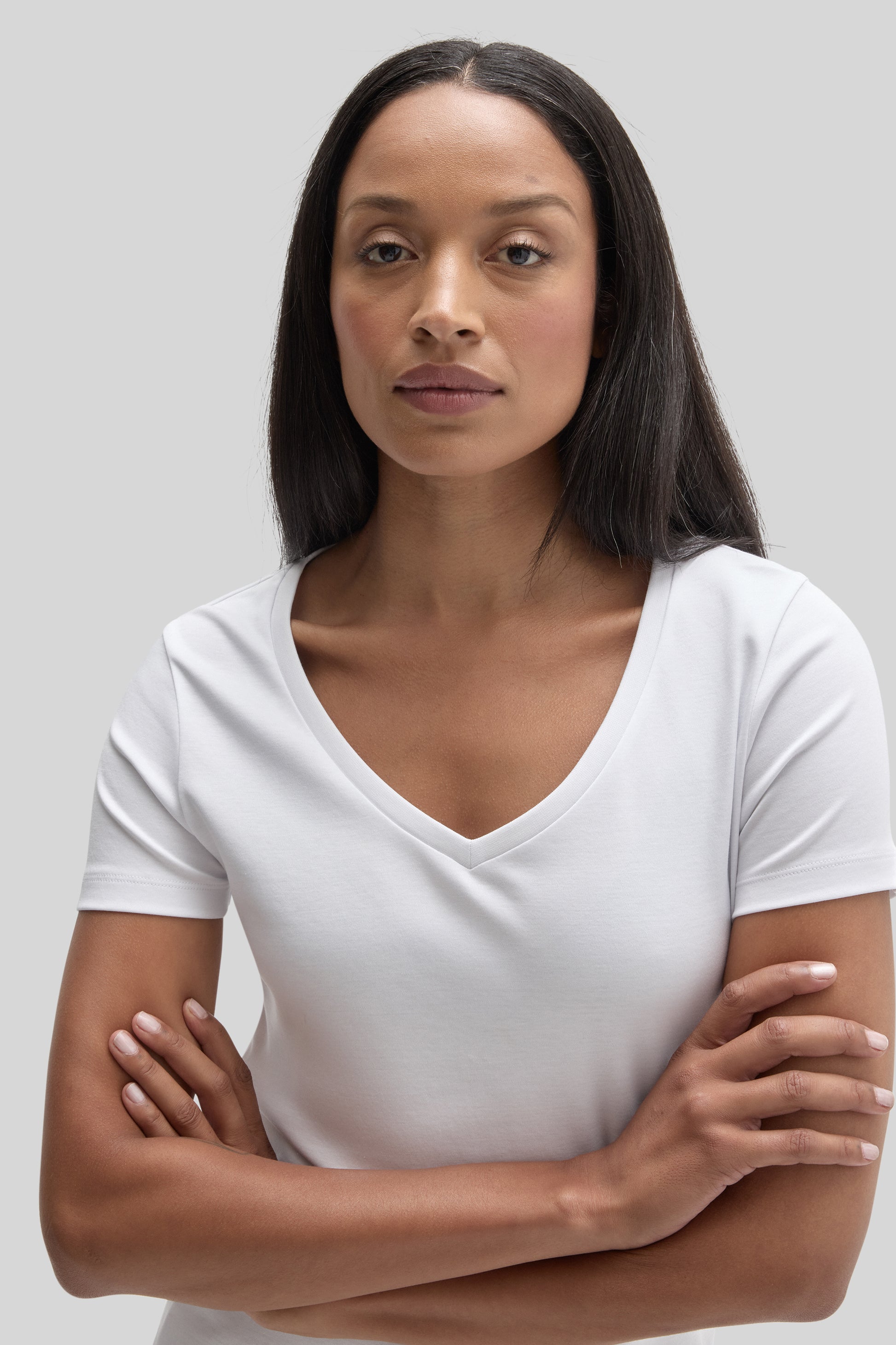 Robert Barakett The Barakett Women's V Tee
