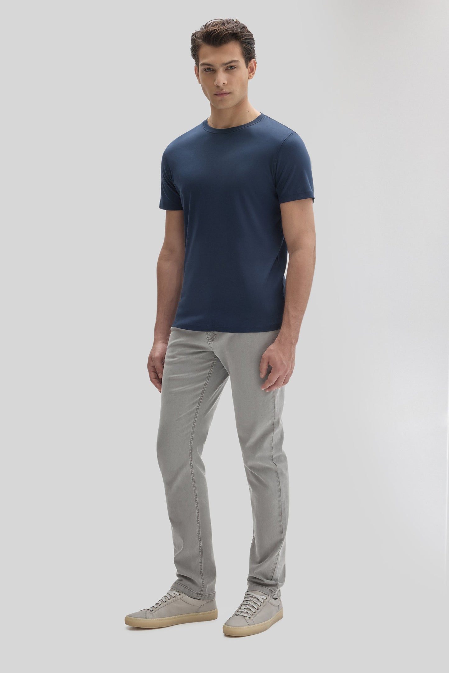 Robert Barakett Men's Pima Cotton Crew Neck T-Shirt in Navy Blue