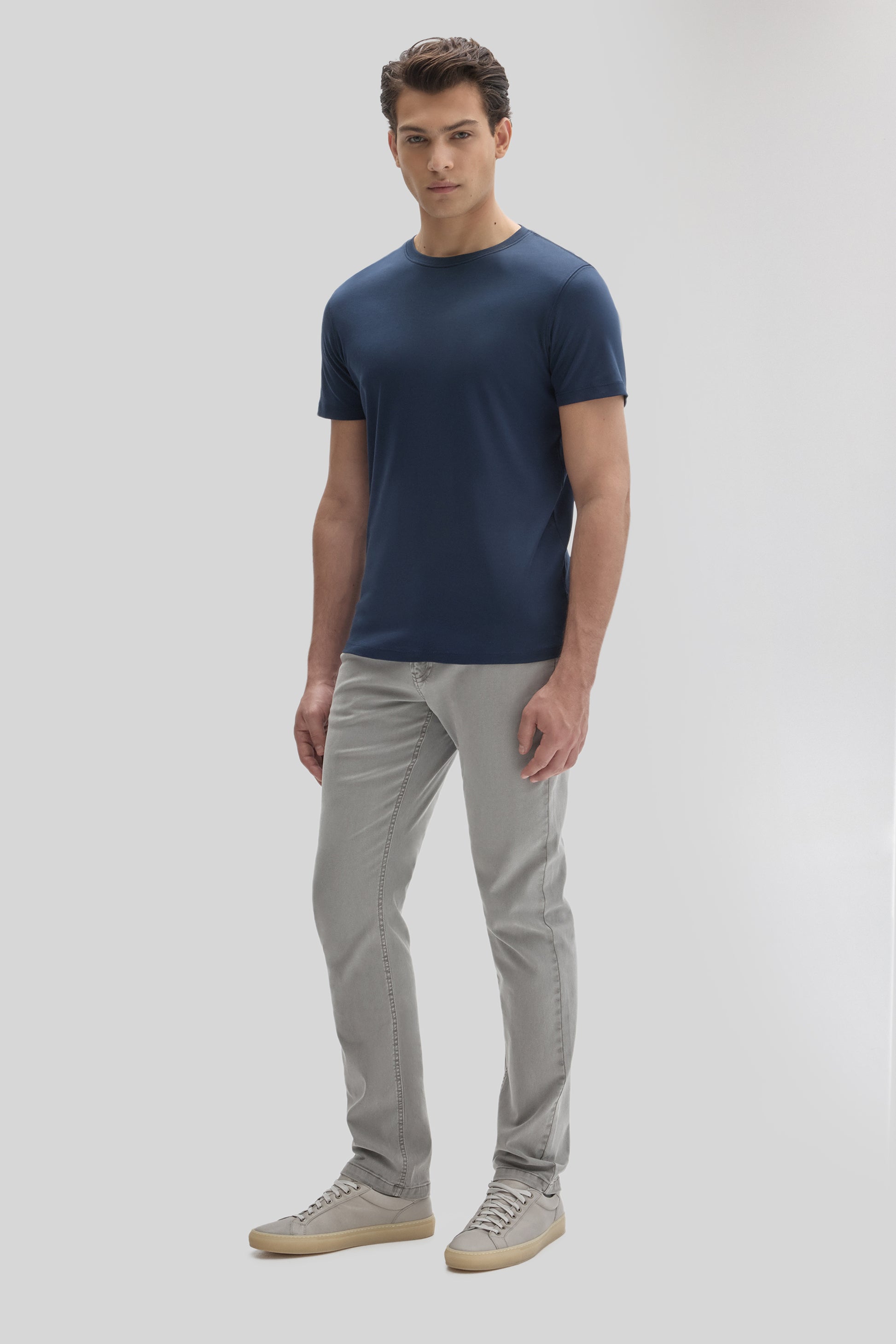 Robert Barakett Men's Pima Cotton Crew Neck T-Shirt in Navy Blue