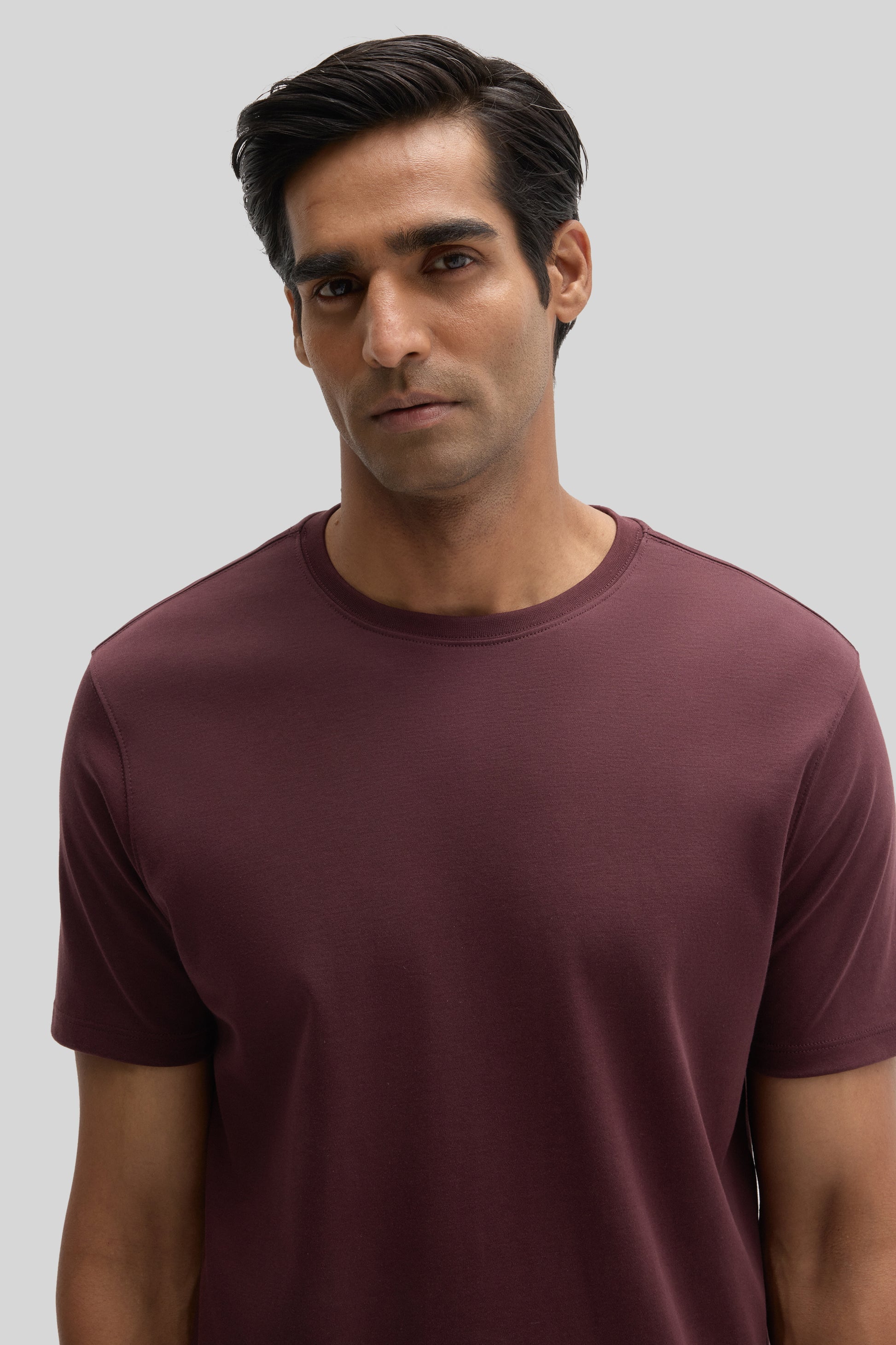 Robert Barakett Men's Pima Cotton Crew Neck T-Shirt in Deep Bordeaux