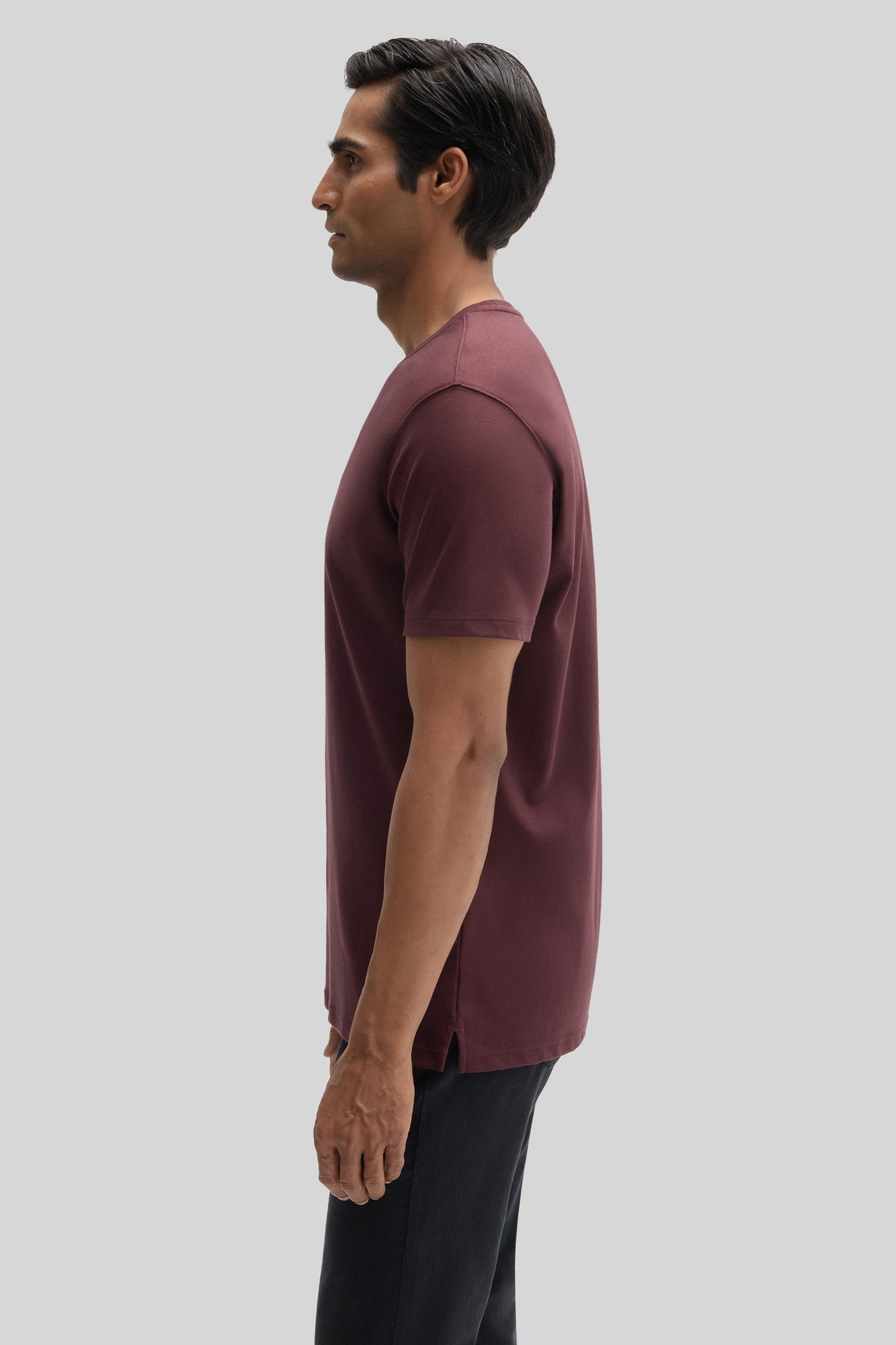Robert Barakett Men's Pima Cotton Crew Neck T-Shirt in Deep Bordeaux